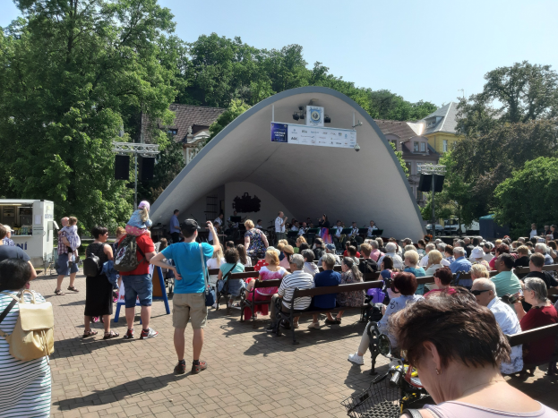 Dieses Wochenende findet die St. Bernard Party statt         St. Bernard Mensa wird zum Party-Tempel