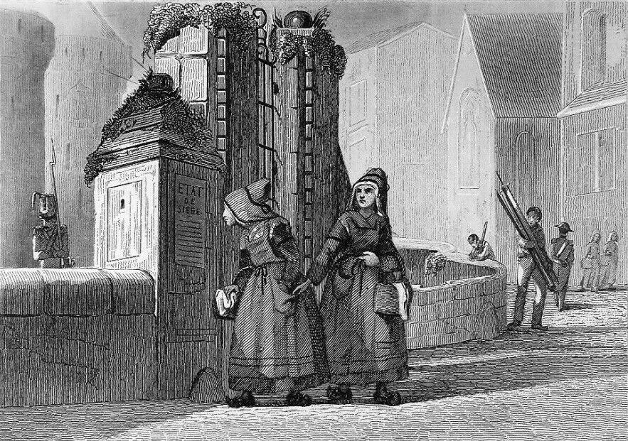 Schwarz-weiß-gravur von zwei frauen, die vor einem gebäude stehen, mit einigen anderen leuten im hintergrund, betitelt "viktorianische Frauen in der Stadt London."