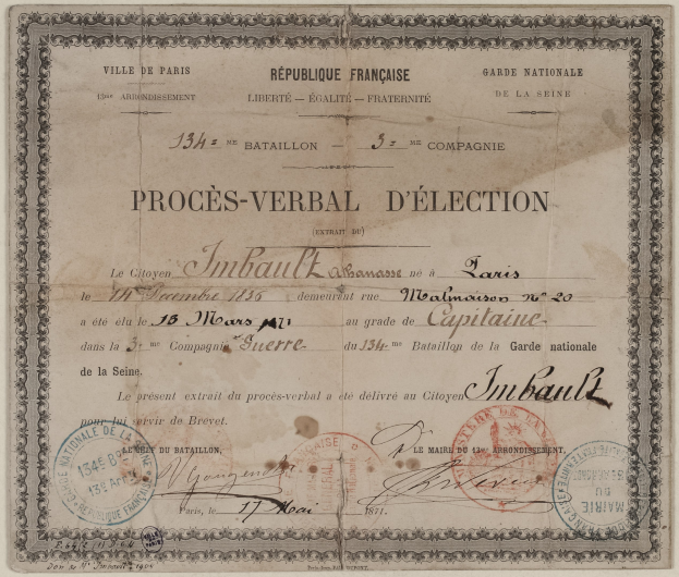 Altes Dokument mit zwei Stempeln, wahrscheinlich eine Wahlurne mit handgeschriebenem Text.