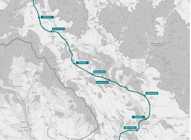 Eine Stadtkarte mit einer blauen Linie, die eine Radroute markiert, einschließlich Start- und Endpunkten, die durch Text angegeben sind.